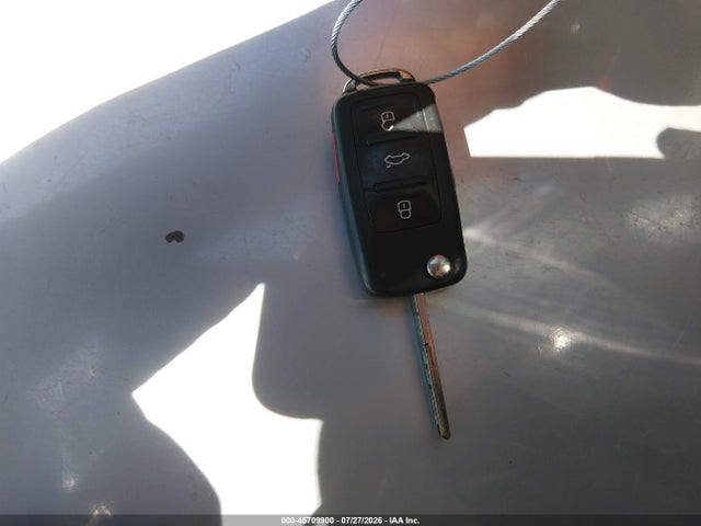 3VW1K7AJ0FM340086 Volkswagen Jetta 2.0l S