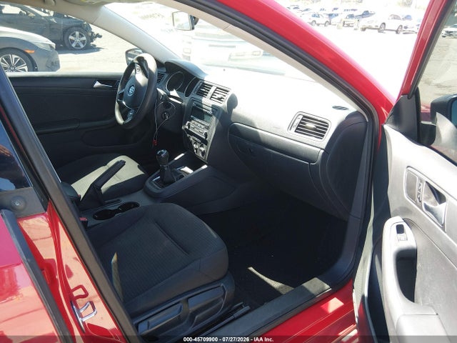 3VW1K7AJ0FM340086 Volkswagen Jetta 2.0l S