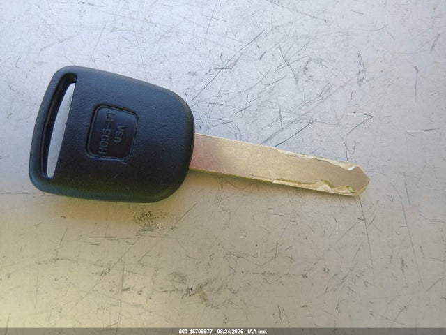 JHMGK5H58HS023997 Honda FIT LX