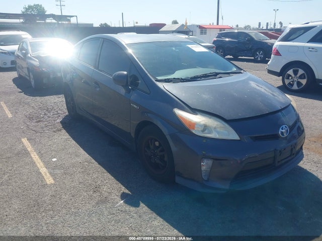 Продажа на аукционе авто 2013 Toyota Prius Two, vin: JTDKN3DU4D1656047, номер лота: 45709995