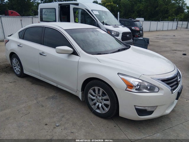 Продажа на аукционе авто 2015 Nissan Altima 2.5 S, vin: 1N4AL3AP9FC419230, номер лота: 45710122