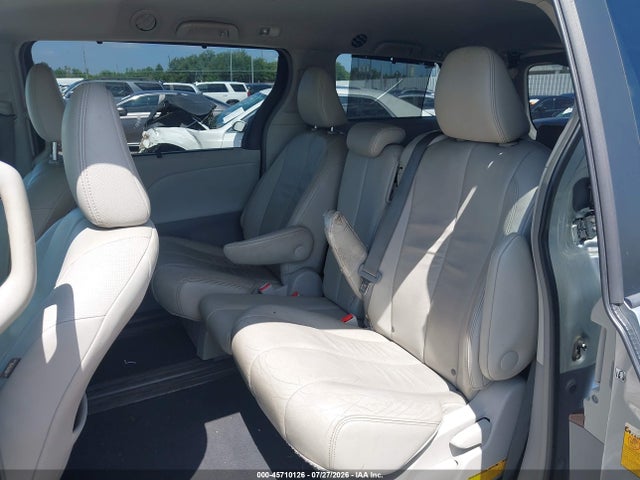 45710126 :رقم المزاد ، 5TDYK3DC6ES473800 vin ، 2014 Toyota Sienna Xle V6 8 Passenger مزاد بيع