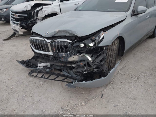 2025 Bmw 530i Xdrive მანქანა იყიდება აუქციონზე, vin: WBA53FJ05SCU17207, აუქციონის ნომერი: 45710127