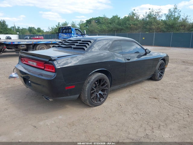 Продажа на аукционе авто 2014 Dodge Challenger Sxt Plus, vin: 2C3CDYAG3EH311392, номер лота: 45710143