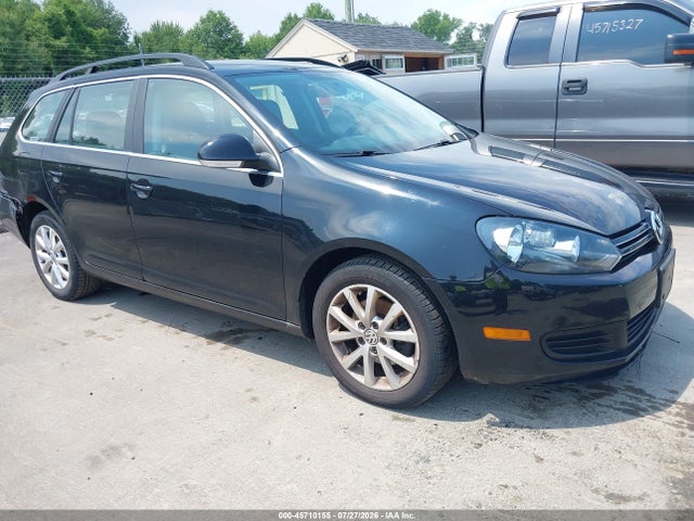 2013 Volkswagen Jetta Sportwagen 2.5l Se მანქანა იყიდება აუქციონზე, vin: 3VWPP7AJ1DM669470, აუქციონის ნომერი: 45710155