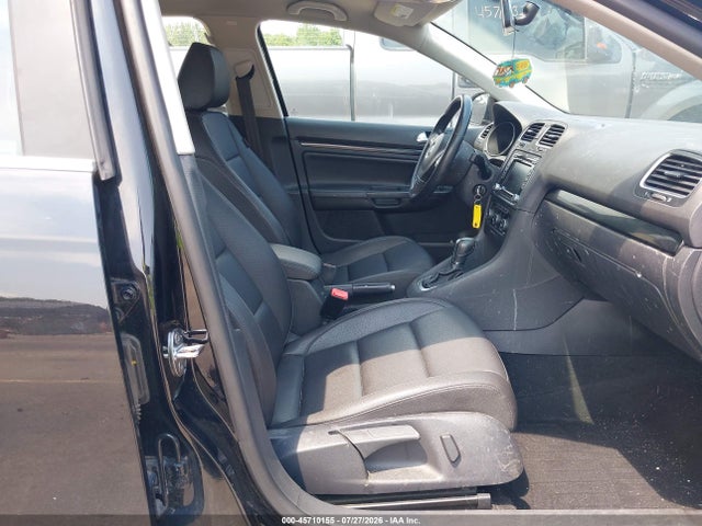 2013 Volkswagen Jetta Sportwagen 2.5l Se მანქანა იყიდება აუქციონზე, vin: 3VWPP7AJ1DM669470, აუქციონის ნომერი: 45710155
