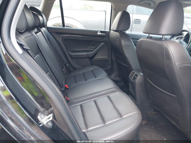 2013 Volkswagen Jetta Sportwagen 2.5l Se მანქანა იყიდება აუქციონზე, vin: 3VWPP7AJ1DM669470, აუქციონის ნომერი: 45710155