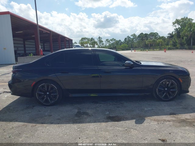 45710157 :رقم المزاد ، WBY53EJ01PCN59170 vin ، 2023 Bmw I7 Xdrive60 مزاد بيع