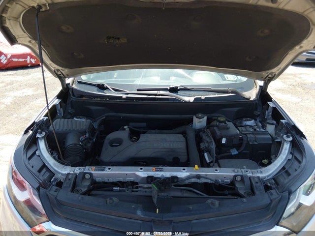 3GNAXHEV0JL130973 Chevrolet EQUINOX LS
