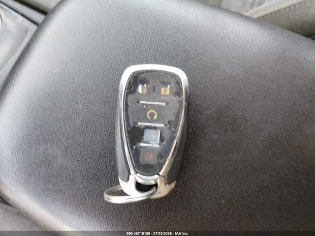 3GNAXHEV0JL130973 Chevrolet EQUINOX LS