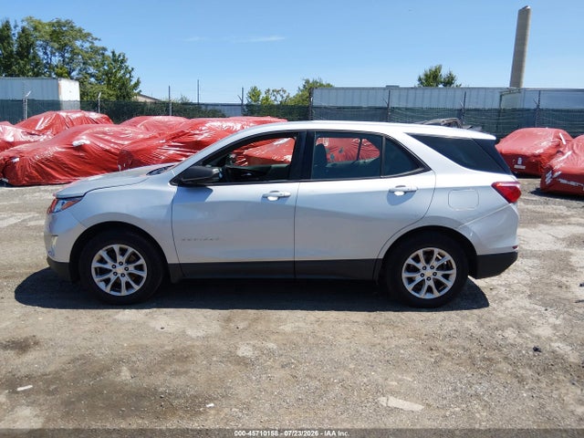 3GNAXHEV0JL130973 Chevrolet EQUINOX LS