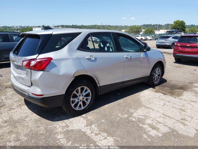 3GNAXHEV0JL130973 Chevrolet EQUINOX LS
