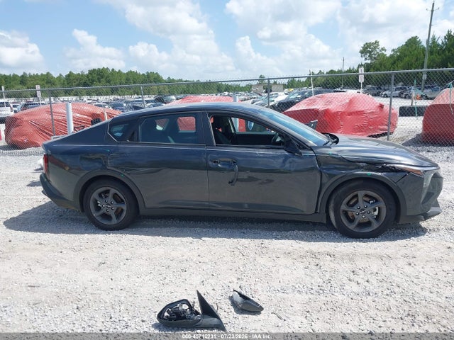 2026 Kia K4 Lxs მანქანა იყიდება აუქციონზე, vin: 3KPFT4DEXTE309811, აუქციონის ნომერი: 45710231