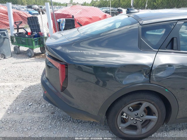2026 Kia K4 Lxs მანქანა იყიდება აუქციონზე, vin: 3KPFT4DEXTE309811, აუქციონის ნომერი: 45710231