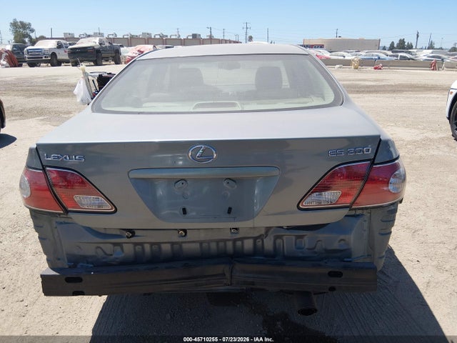 Aukcja sprzedaży 2002 Lexus Es 300, vin: JTHBF30G020057256, numer aukcji: 45710255