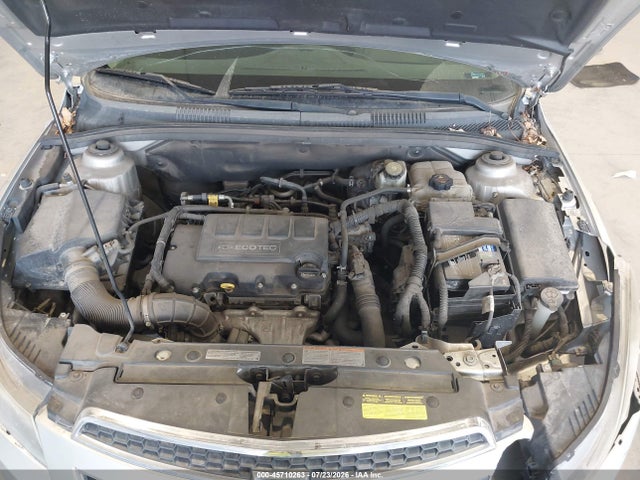 1G1PC5SB6E7298031 Chevrolet Cruze 1lt Auto