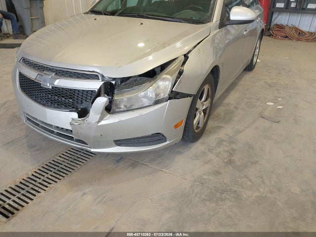 1G1PC5SB6E7298031 Chevrolet Cruze 1lt Auto