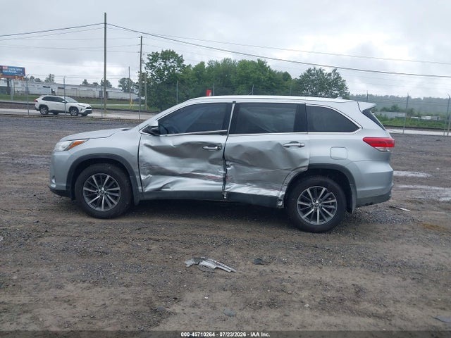 Toyota Highlander Xle 2019 5TDJZRFH6KS718339 Image 14