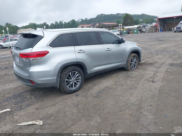Toyota Highlander Xle 2019 5TDJZRFH6KS718339 Image 4