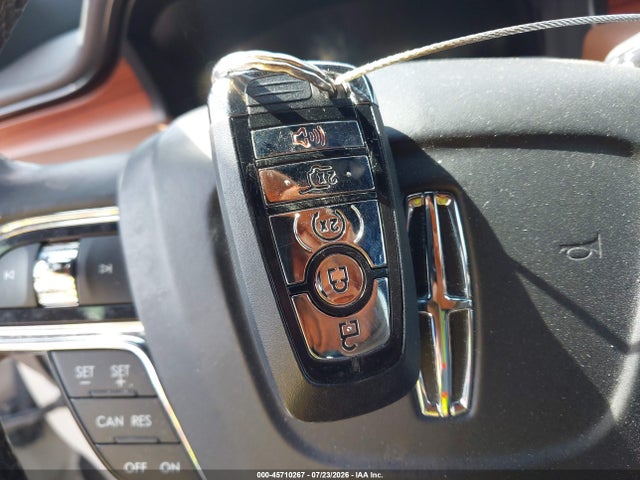 2023 Lincoln Nautilus Reserve მანქანა იყიდება აუქციონზე, vin: 2LMPJ6K9XPBL15469, აუქციონის ნომერი: 45710267