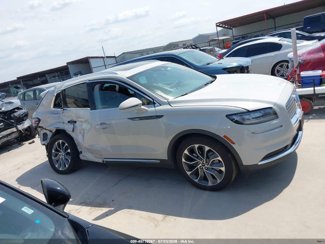 2023 Lincoln Nautilus Reserve მანქანა იყიდება აუქციონზე, vin: 2LMPJ6K9XPBL15469, აუქციონის ნომერი: 45710267