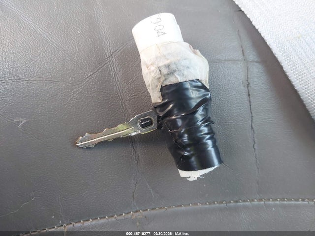 2002 Buick Century Limited მანქანა იყიდება აუქციონზე, vin: 2G4WY55J321128639, აუქციონის ნომერი: 45710277