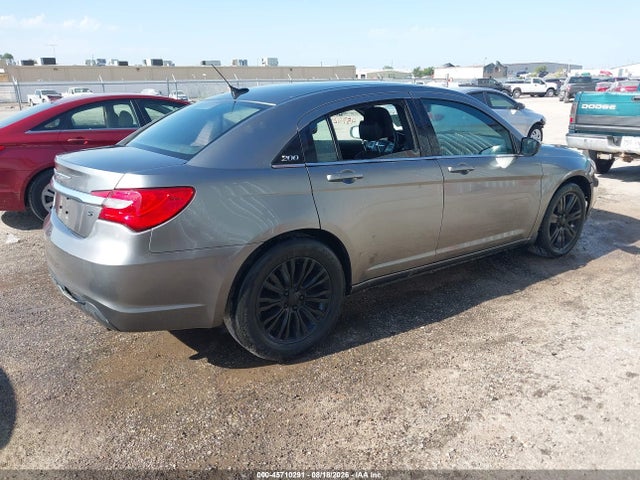 Aukcja sprzedaży 2013 Chrysler 200 Touring, vin: 1C3CCBBG4DN715306, numer aukcji: 45710291