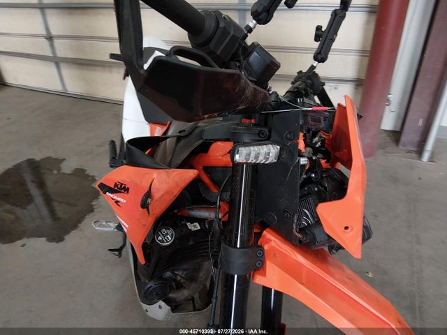 45710393 :رقم المزاد ، MD2J1J408SN201209 vin ، 2025 Ktm 390 Enduro R مزاد بيع