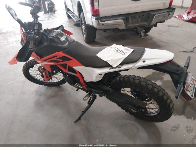 45710393 :رقم المزاد ، MD2J1J408SN201209 vin ، 2025 Ktm 390 Enduro R مزاد بيع