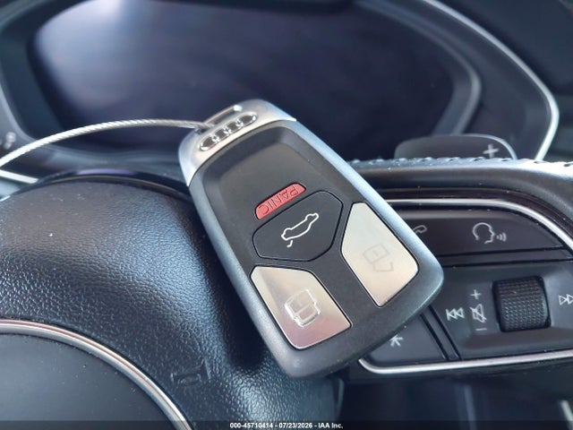 Продажа на аукционе авто 2018 Audi A4 2.0t Premium/2.0t Tech Premium, vin: WAUENAF45JA069525, номер лота: 45710414