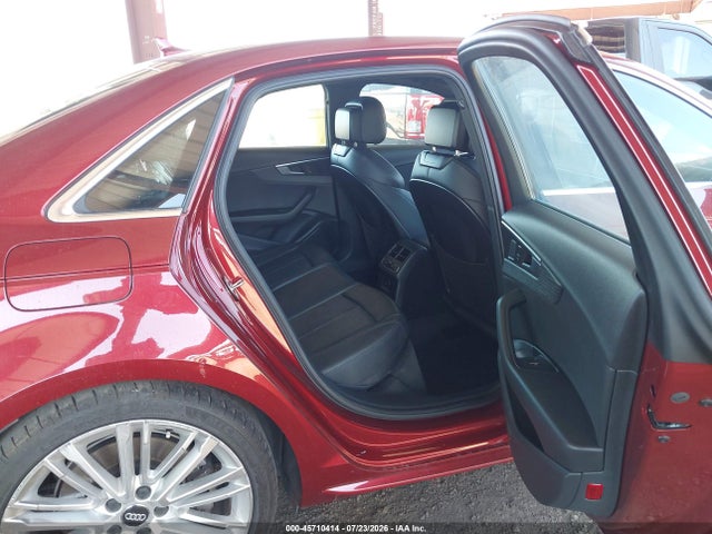 Продажа на аукционе авто 2018 Audi A4 2.0t Premium/2.0t Tech Premium, vin: WAUENAF45JA069525, номер лота: 45710414