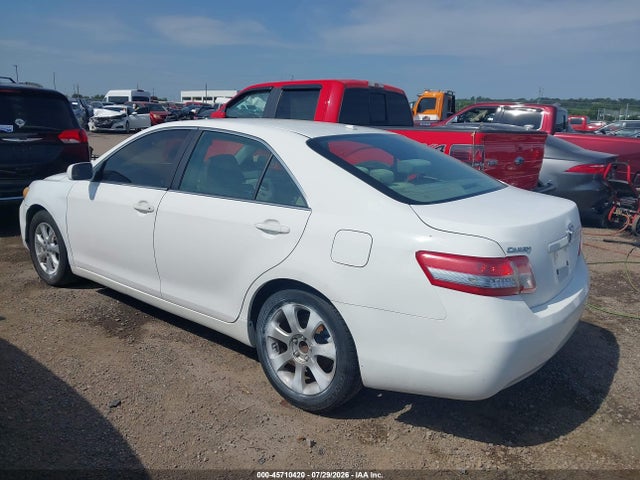 45710420 :رقم المزاد ، 4T4BF3EK7AR064390 vin ، 2010 Toyota Camry Le مزاد بيع