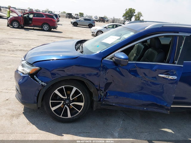 45710470 :رقم المزاد ، 5N1AT2MV0HC780424 vin ، 2017 Nissan Rogue Sl مزاد بيع