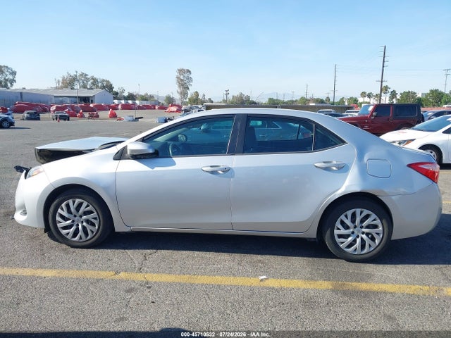 Toyota COROLLA LE 2018 2T1BURHE9JC037783 Image 14