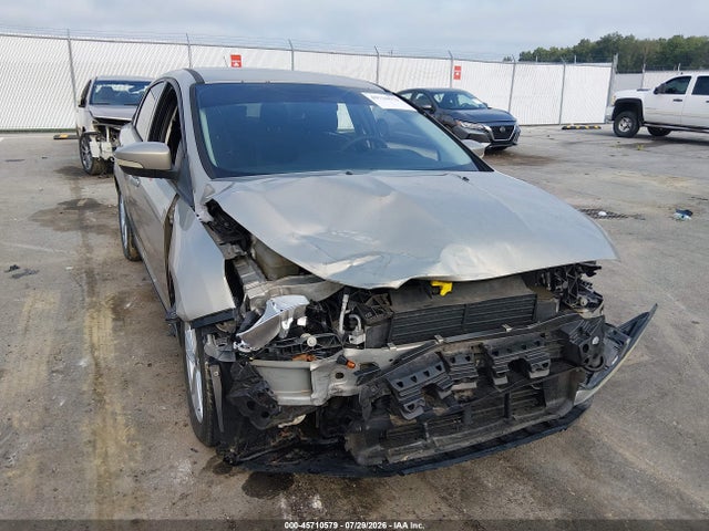 2016 Ford Focus Se მანქანა იყიდება აუქციონზე, vin: 1FADP3F2XGL303311, აუქციონის ნომერი: 45710579