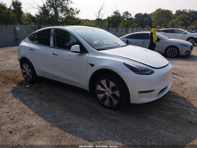 Продаж на аукціоні авто 2023 Tesla Model Y Awd/long Range Dual Motor All-wheel Drive, vin: 7SAYGDEEXPF840392, номер лоту: 45710627
