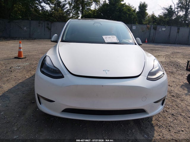 Продаж на аукціоні авто 2023 Tesla Model Y Awd/long Range Dual Motor All-wheel Drive, vin: 7SAYGDEEXPF840392, номер лоту: 45710627