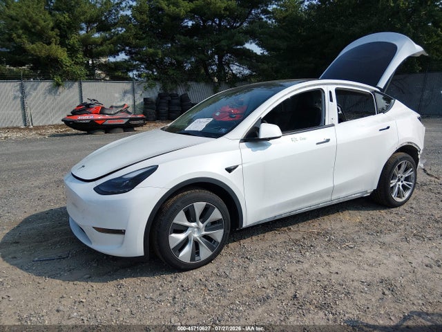Продаж на аукціоні авто 2023 Tesla Model Y Awd/long Range Dual Motor All-wheel Drive, vin: 7SAYGDEEXPF840392, номер лоту: 45710627