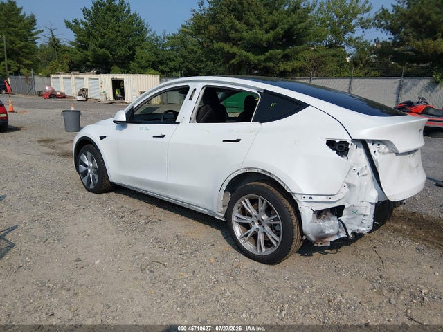 Продаж на аукціоні авто 2023 Tesla Model Y Awd/long Range Dual Motor All-wheel Drive, vin: 7SAYGDEEXPF840392, номер лоту: 45710627