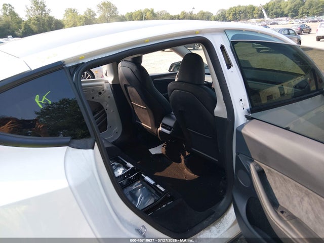 Продаж на аукціоні авто 2023 Tesla Model Y Awd/long Range Dual Motor All-wheel Drive, vin: 7SAYGDEEXPF840392, номер лоту: 45710627