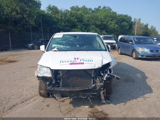 2C4RC1BG1GR141500 Chrysler Town &amp; Country Touring