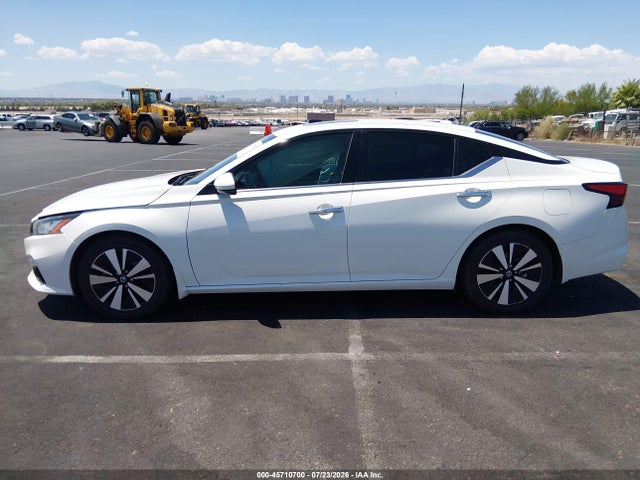 45710700 :رقم المزاد ، 1N4BL4EVXMN331873 vin ، 2021 Nissan Altima Sl Fwd مزاد بيع