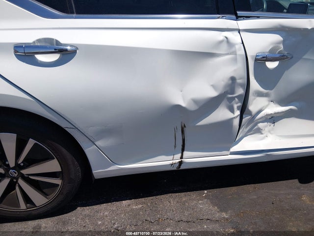 45710700 :رقم المزاد ، 1N4BL4EVXMN331873 vin ، 2021 Nissan Altima Sl Fwd مزاد بيع
