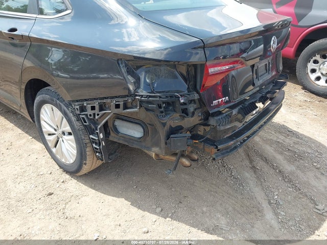 Продажа на аукционе авто 2019 Volkswagen Jetta 1.4t R-line/1.4t S/1.4t Se, vin: 3VWC57BU8KM236092, номер лота: 45710707