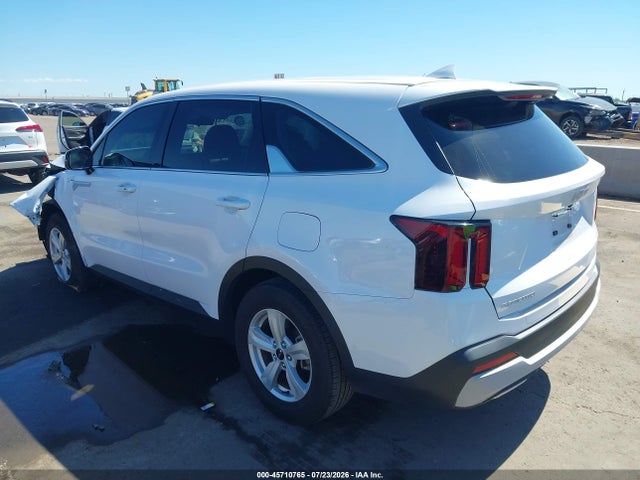 KIA SORENTO LX 2024 5XYRG4JCXRG299085 Image 3