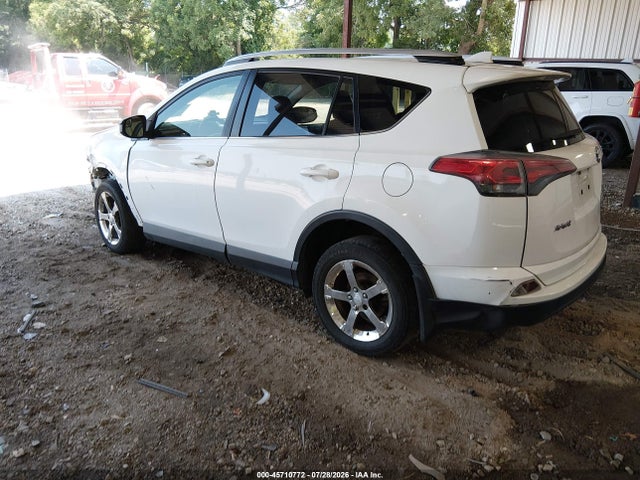 JTMBFREV8GJ101548 Toyota RAV4 LE