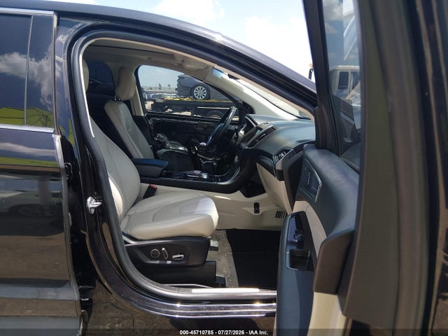 2FMPK3K95KBB68946 Ford Edge Titanium