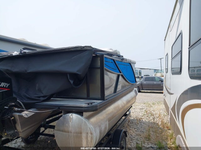 Godfrey Pontoon 2026 GDY83173D626 Image 4
