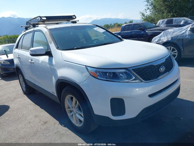 2015 5XYKTDA76FG607056 main image