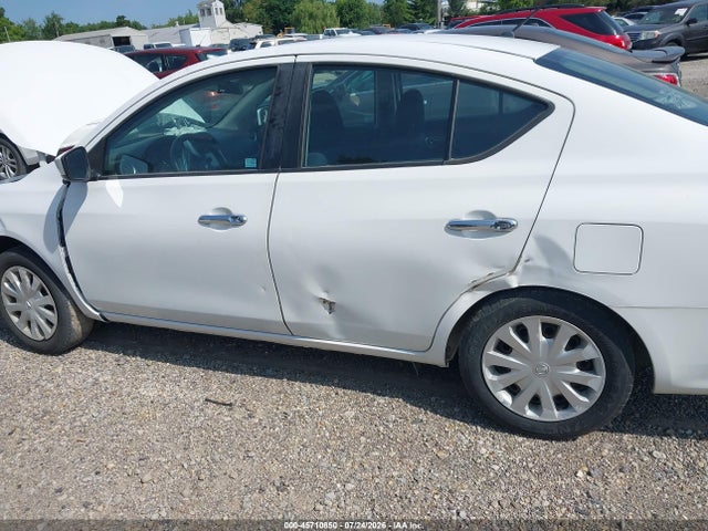 Auction sale of the 2019 Nissan Versa 1.6 Sv, vin: 3N1CN7AP5KL851190, lot number: 45710850